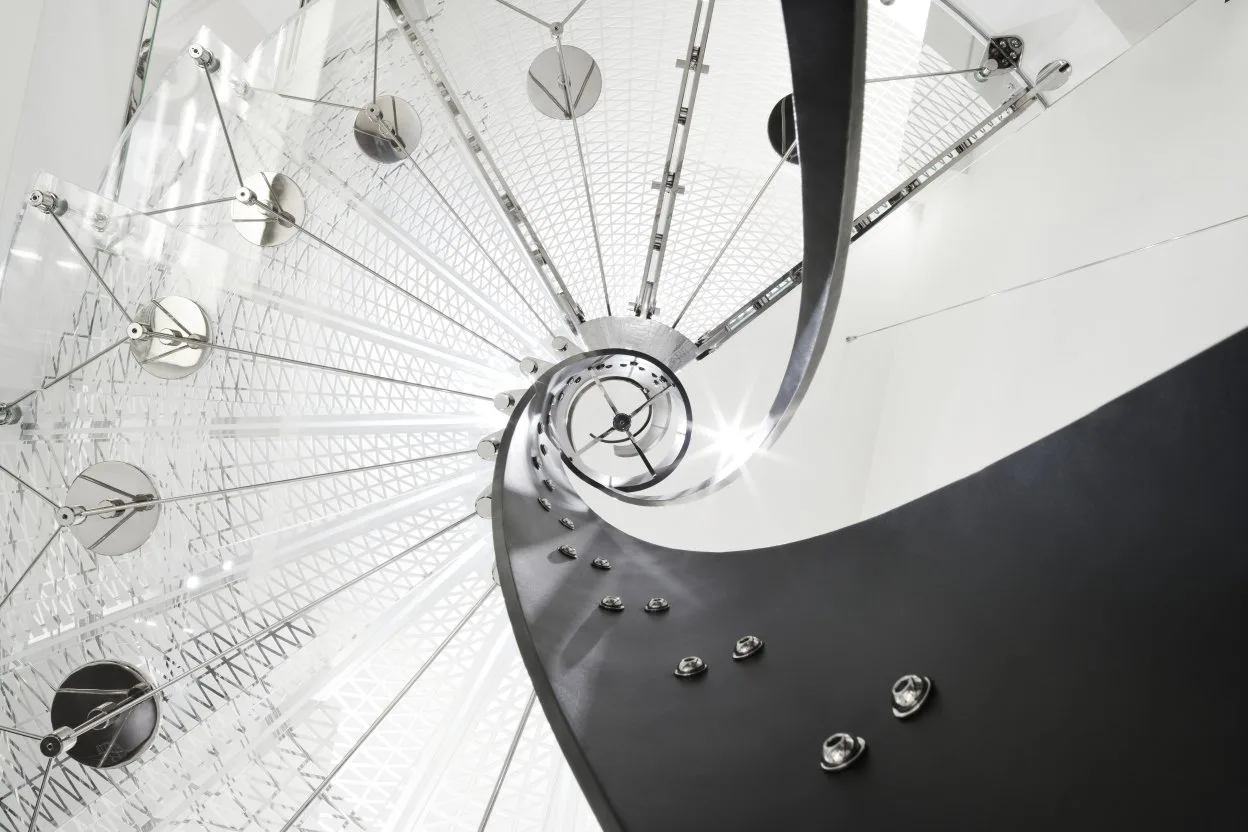 Eva Jiricna Staircase: A Structural and Dynamic Re-Analysis